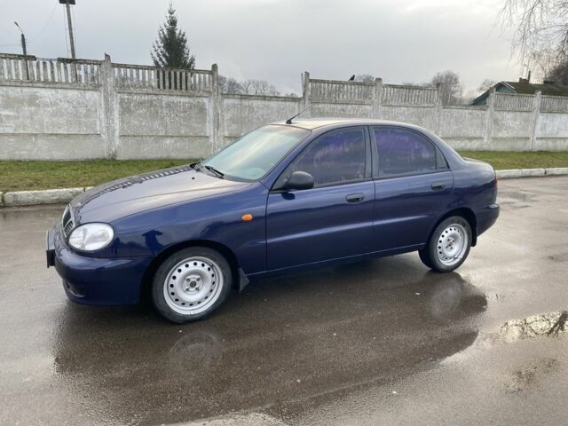 Синий Дэу Сенс, объемом двигателя 1.5 л и пробегом 211 тыс. км за 2350 $, фото 1 на Automoto.ua