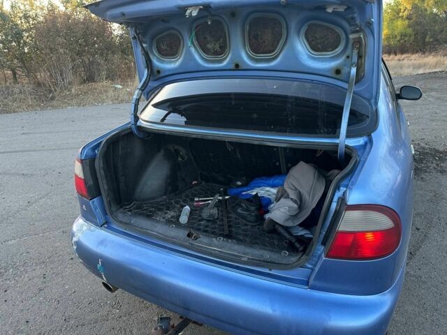 Синий Дэу Сенс, объемом двигателя 1.4 л и пробегом 250 тыс. км за 2000 $, фото 2 на Automoto.ua