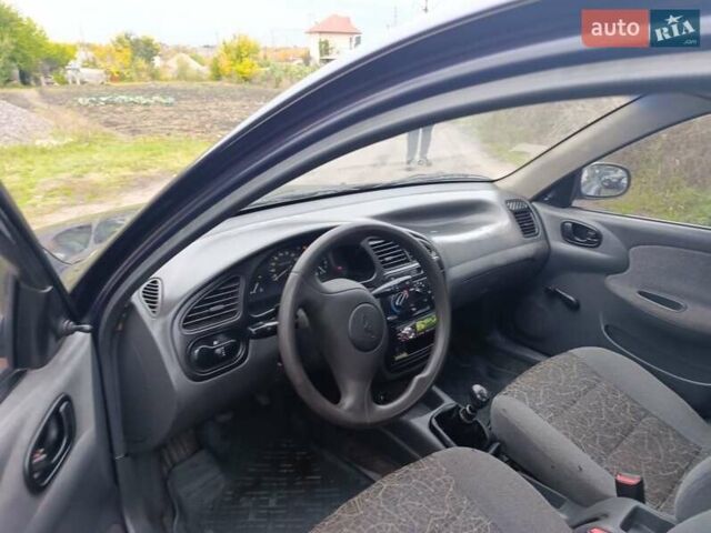 Синий Дэу Сенс, объемом двигателя 1.3 л и пробегом 155 тыс. км за 1550 $, фото 3 на Automoto.ua