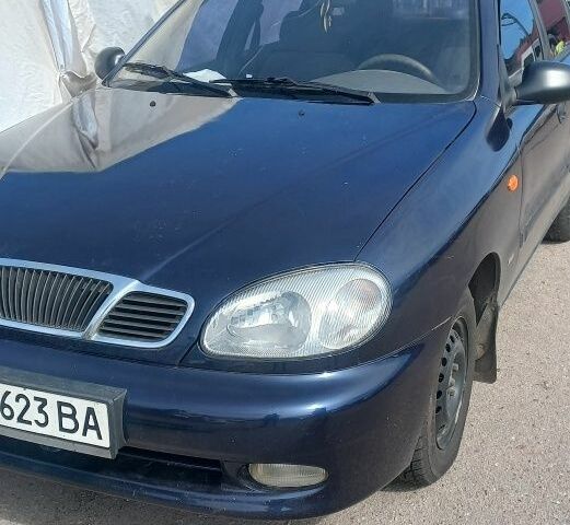 Синий Дэу Сенс, объемом двигателя 1.5 л и пробегом 247 тыс. км за 2300 $, фото 1 на Automoto.ua
