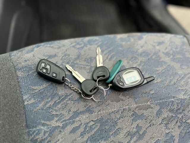 Синий Дэу Сенс, объемом двигателя 1.5 л и пробегом 160 тыс. км за 2800 $, фото 17 на Automoto.ua