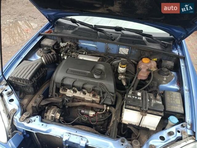 Синий Дэу Сенс, объемом двигателя 1.3 л и пробегом 190 тыс. км за 2100 $, фото 4 на Automoto.ua