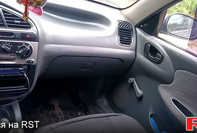 Синій Деу Сенс, об'ємом двигуна 1.3 л та пробігом 224 тис. км за 1370 $, фото 9 на Automoto.ua