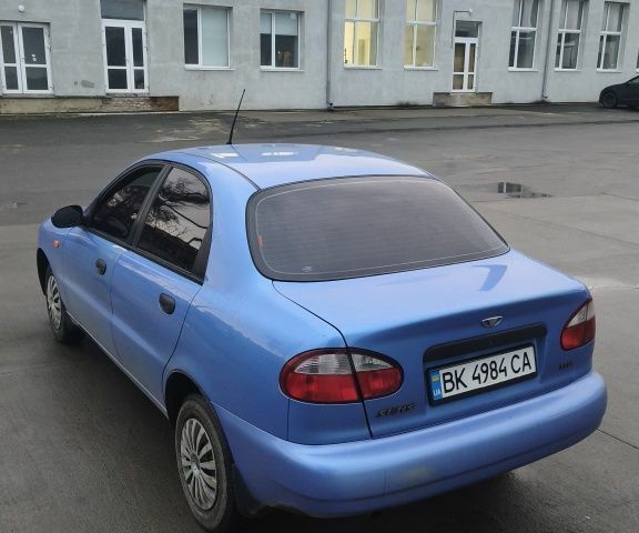 Синий Дэу Сенс, объемом двигателя 1.3 л и пробегом 180 тыс. км за 1900 $, фото 4 на Automoto.ua