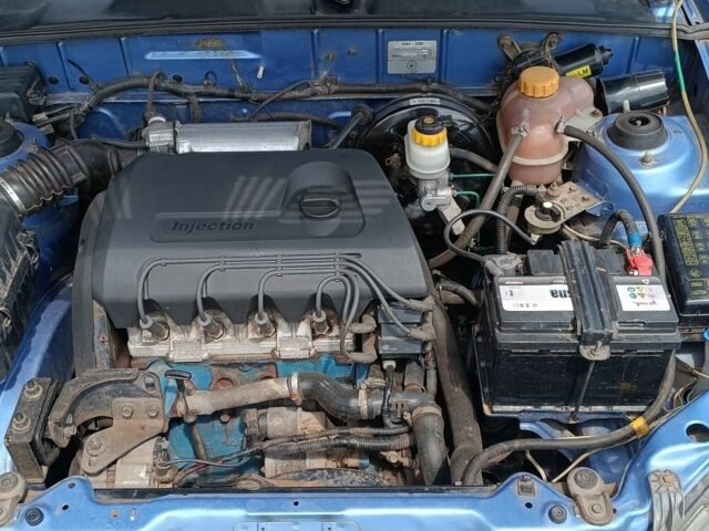 Деу Сенс 2007 у Кривому Розі на Automoto.ua Синій Деу Сенс, об'ємом двигуна 1.4 л та пробігом 79 тис. км за 2750 $, фото 7 на Automoto.ua