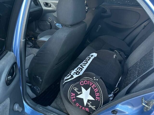 Синий Дэу Сенс, объемом двигателя 1.4 л и пробегом 250 тыс. км за 2000 $, фото 5 на Automoto.ua