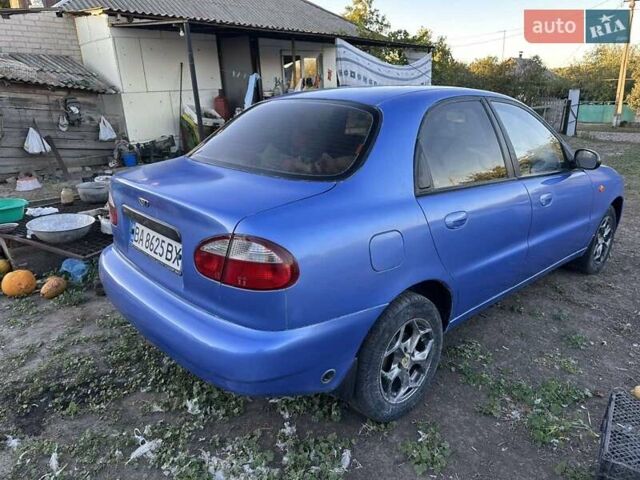 Синий Дэу Сенс, объемом двигателя 1.5 л и пробегом 227 тыс. км за 3200 $, фото 1 на Automoto.ua