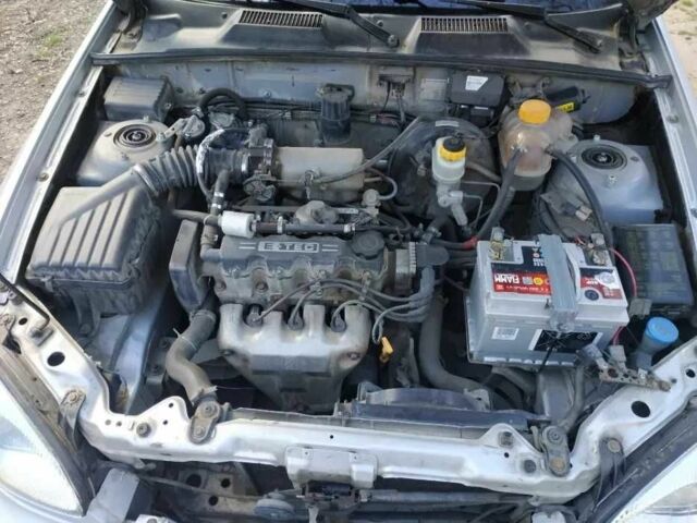 Синий Дэу Сенс, объемом двигателя 1.5 л и пробегом 189 тыс. км за 2600 $, фото 9 на Automoto.ua