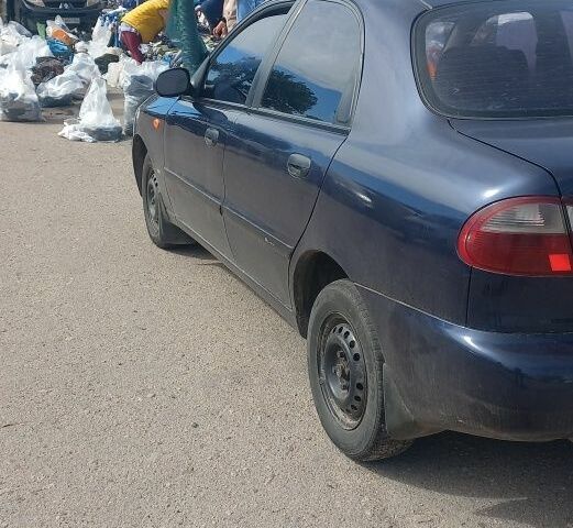 Синий Дэу Сенс, объемом двигателя 1.5 л и пробегом 247 тыс. км за 2300 $, фото 2 на Automoto.ua