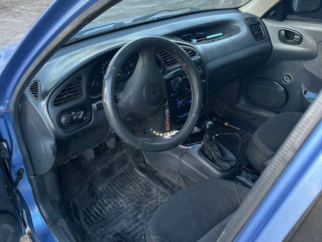 Синий Дэу Сенс, объемом двигателя 1.4 л и пробегом 250 тыс. км за 2000 $, фото 4 на Automoto.ua