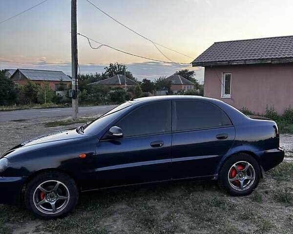 Синий Дэу Сенс, объемом двигателя 1.3 л и пробегом 190 тыс. км за 2700 $, фото 1 на Automoto.ua