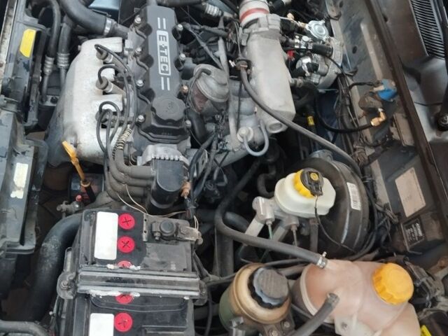 Синий Дэу Сенс, объемом двигателя 1.5 л и пробегом 164 тыс. км за 3200 $, фото 10 на Automoto.ua