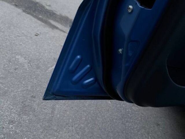 Синий Дэу Сенс, объемом двигателя 1.5 л и пробегом 150 тыс. км за 2300 $, фото 7 на Automoto.ua