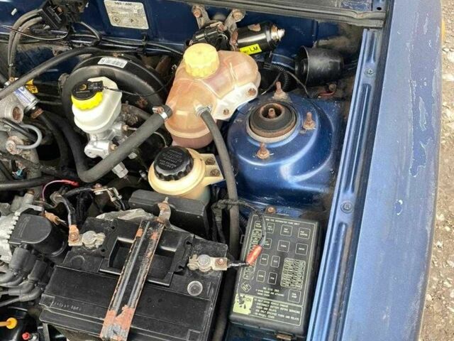 Синий Дэу Сенс, объемом двигателя 1.5 л и пробегом 2 тыс. км за 850 $, фото 2 на Automoto.ua