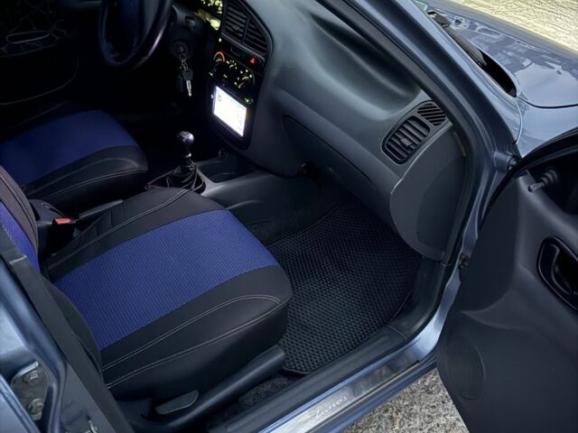 Синий Дэу Сенс, объемом двигателя 1.6 л и пробегом 224 тыс. км за 3499 $, фото 6 на Automoto.ua