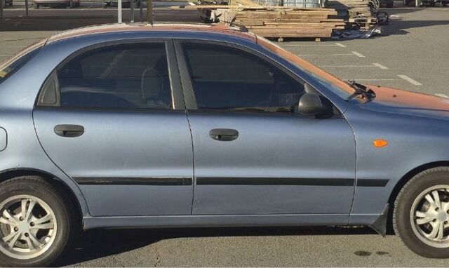 Синий Дэу Сенс, объемом двигателя 1.5 л и пробегом 318 тыс. км за 2200 $, фото 2 на Automoto.ua