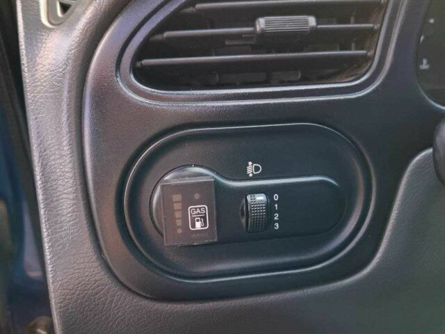 Синий Дэу Сенс, объемом двигателя 1.5 л и пробегом 153 тыс. км за 3500 $, фото 19 на Automoto.ua