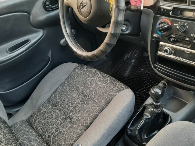 Синий Дэу Сенс, объемом двигателя 1.4 л и пробегом 203 тыс. км за 1500 $, фото 2 на Automoto.ua