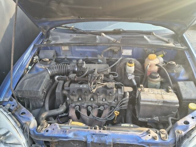 Синий Дэу Сенс, объемом двигателя 1.5 л и пробегом 363 тыс. км за 300 $, фото 3 на Automoto.ua