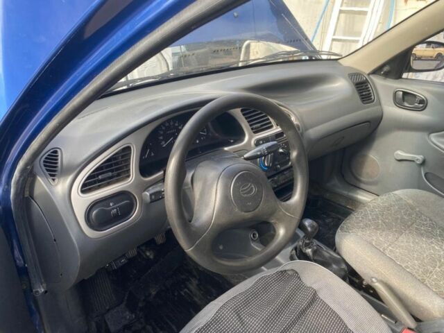 Синій Деу Сенс, об'ємом двигуна 0 л та пробігом 98 тис. км за 2000 $, фото 4 на Automoto.ua