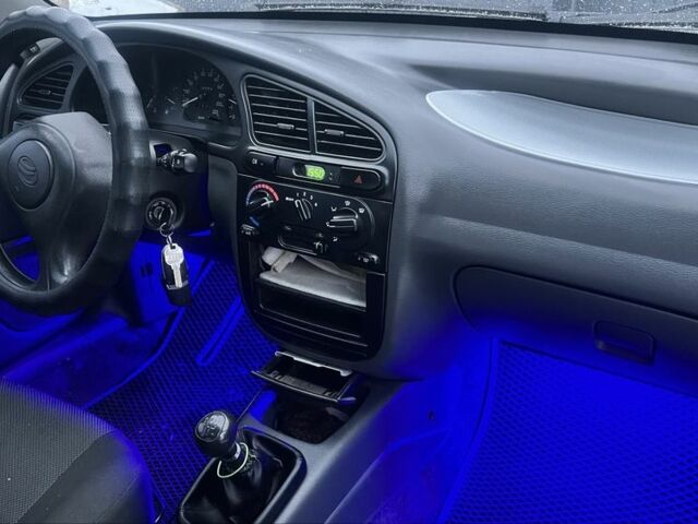 Синий Дэу Сенс, объемом двигателя 1.5 л и пробегом 135 тыс. км за 2700 $, фото 6 на Automoto.ua