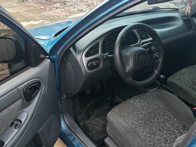 Синій Деу Сенс, об'ємом двигуна 1.3 л та пробігом 155 тис. км за 1650 $, фото 3 на Automoto.ua