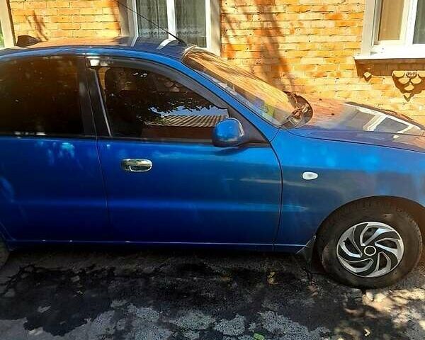 Синий Дэу Сенс, объемом двигателя 1.3 л и пробегом 480 тыс. км за 3500 $, фото 3 на Automoto.ua