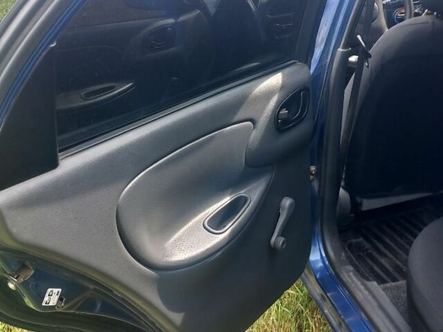 Синий Дэу Сенс, объемом двигателя 1.5 л и пробегом 131 тыс. км за 3000 $, фото 2 на Automoto.ua