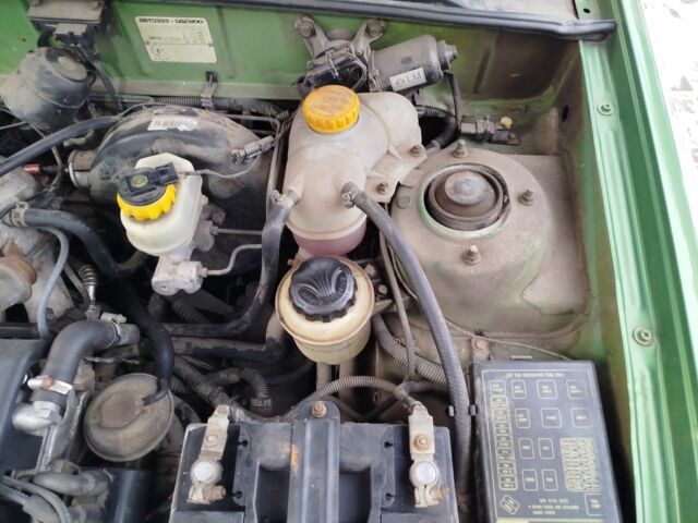 Зелений Деу Сенс, об'ємом двигуна 1.6 л та пробігом 143 тис. км за 2950 $, фото 10 на Automoto.ua