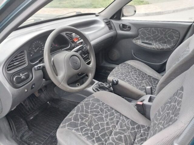 Зеленый Дэу Сенс, объемом двигателя 1.5 л и пробегом 300 тыс. км за 2150 $, фото 5 на Automoto.ua