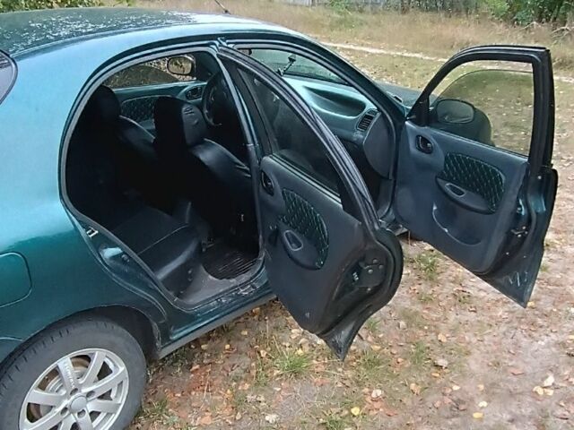 Зеленый Дэу Сенс, объемом двигателя 1.5 л и пробегом 210 тыс. км за 2200 $, фото 1 на Automoto.ua