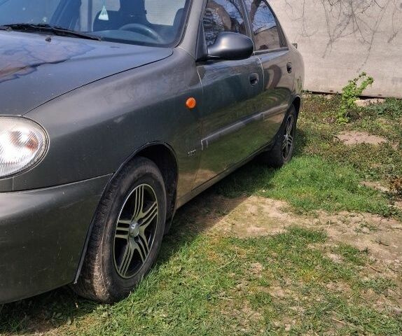 Зелений Деу Сенс, об'ємом двигуна 1.3 л та пробігом 114 тис. км за 1708 $, фото 3 на Automoto.ua