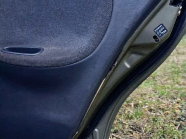 Зелений Деу Сенс, об'ємом двигуна 1.6 л та пробігом 230 тис. км за 1600 $, фото 12 на Automoto.ua