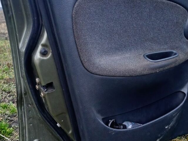 Зелений Деу Сенс, об'ємом двигуна 1.6 л та пробігом 230 тис. км за 1600 $, фото 15 на Automoto.ua