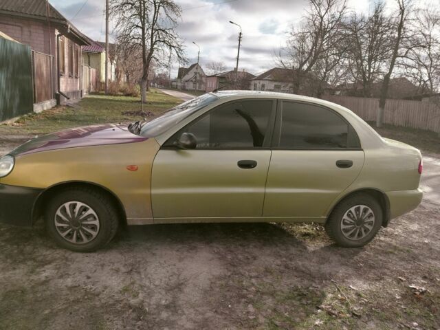 Зеленый Дэу Сенс, объемом двигателя 1.3 л и пробегом 153 тыс. км за 1500 $, фото 3 на Automoto.ua