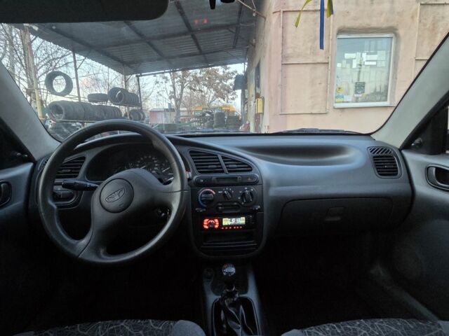 Зелений Деу Сенс, об'ємом двигуна 1.5 л та пробігом 255 тис. км за 2500 $, фото 4 на Automoto.ua