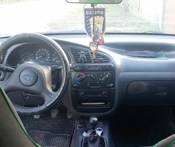 Зеленый Дэу Сенс, объемом двигателя 1.5 л и пробегом 220 тыс. км за 3000 $, фото 2 на Automoto.ua