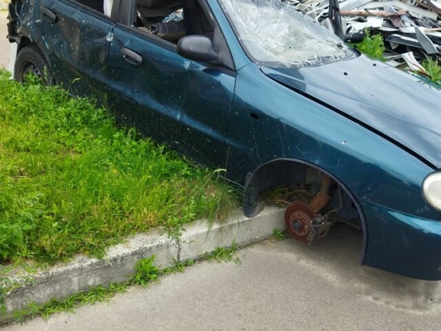 Зеленый Дэу Сенс, объемом двигателя 1.5 л и пробегом 230 тыс. км за 475 $, фото 4 на Automoto.ua