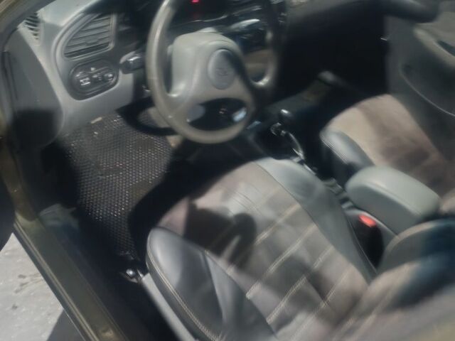 Зеленый Дэу Сенс, объемом двигателя 1 л и пробегом 150 тыс. км за 2500 $, фото 3 на Automoto.ua