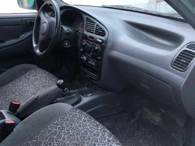 Зеленый Дэу Сенс, объемом двигателя 1.5 л и пробегом 260 тыс. км за 2700 $, фото 2 на Automoto.ua