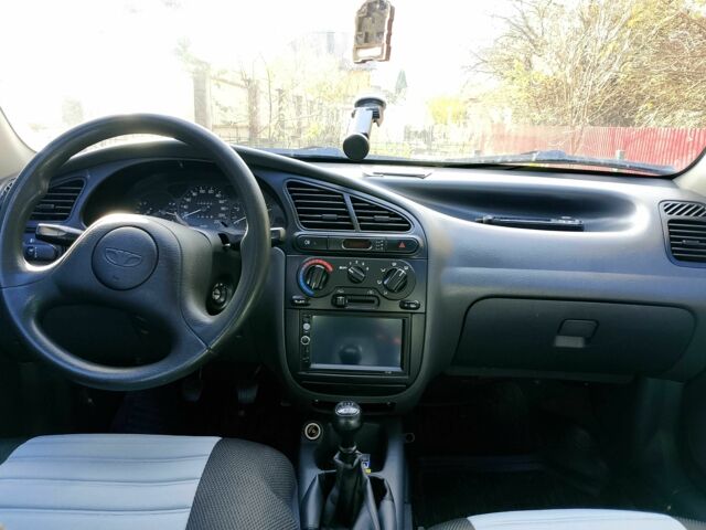 Деу Сенс 2003 у Хмельницькому на Automoto.ua Зелений Деу Сенс, об'ємом двигуна 1.5 л та пробігом 196 тис. км за 3200 $, фото 3 на Automoto.ua