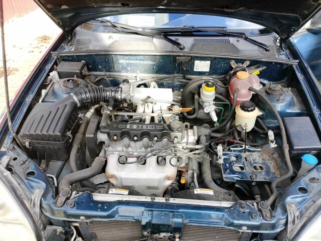 Деу Сенс 2003 у Хмельницькому на Automoto.ua Зелений Деу Сенс, об'ємом двигуна 1.5 л та пробігом 196 тис. км за 3200 $, фото 2 на Automoto.ua