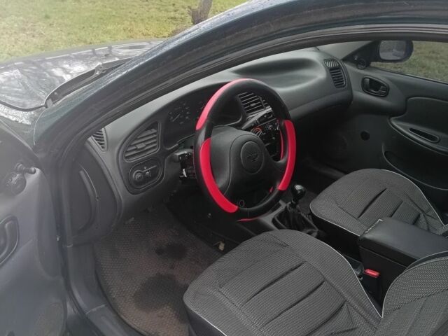 Зеленый Дэу Сенс, объемом двигателя 1.5 л и пробегом 238 тыс. км за 1400 $, фото 4 на Automoto.ua