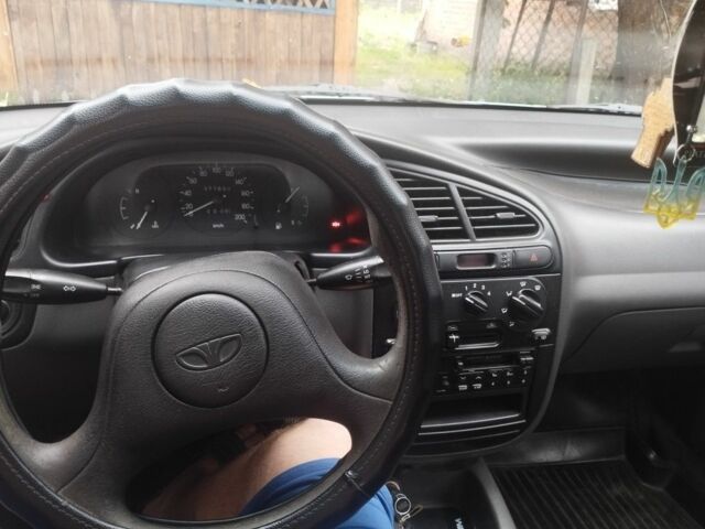 Зелений Деу Сенс, об'ємом двигуна 1.5 л та пробігом 378 тис. км за 1600 $, фото 4 на Automoto.ua