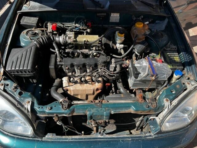 Зеленый Дэу Сенс, объемом двигателя 1.5 л и пробегом 368 тыс. км за 1200 $, фото 3 на Automoto.ua