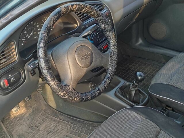 Зеленый Дэу Сенс, объемом двигателя 0 л и пробегом 301 тыс. км за 1399 $, фото 6 на Automoto.ua