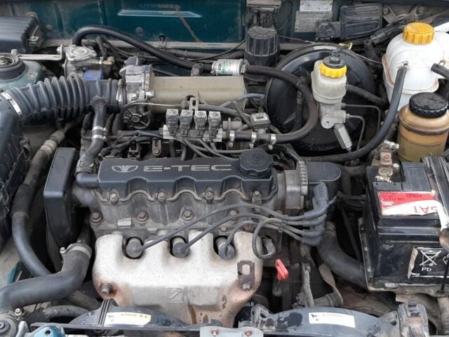 Зеленый Дэу Сенс, объемом двигателя 1.5 л и пробегом 352 тыс. км за 1600 $, фото 5 на Automoto.ua