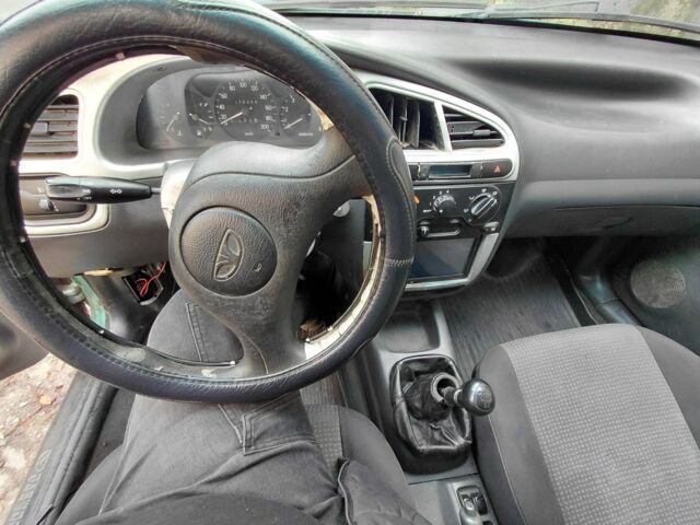 Зеленый Дэу Сенс, объемом двигателя 1.5 л и пробегом 325 тыс. км за 1300 $, фото 6 на Automoto.ua