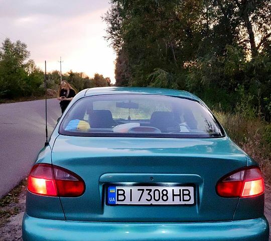 Зеленый Дэу Сенс, объемом двигателя 1.5 л и пробегом 300 тыс. км за 2100 $, фото 2 на Automoto.ua