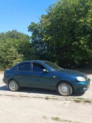 Зеленый Дэу Сенс, объемом двигателя 1.5 л и пробегом 200 тыс. км за 2300 $, фото 1 на Automoto.ua